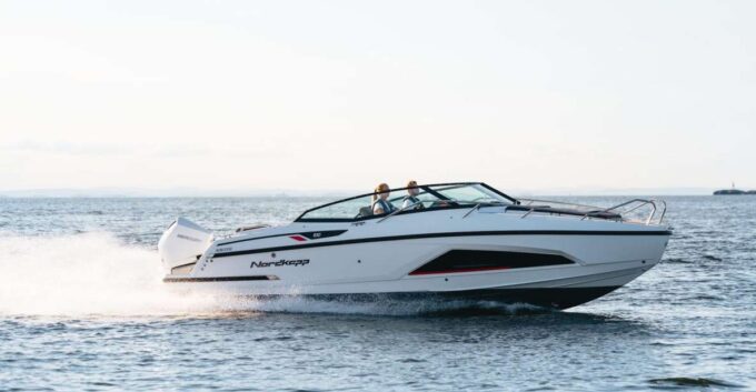 Paros: Antiparos Luxury Private Boat Tour - Swimming in Turquoise Waters
