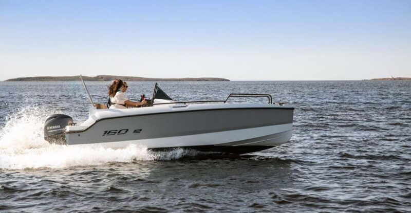Paros: Full-Day New Modern Boat Rental With Self-Driving - Unwinding at Azzuro Beach