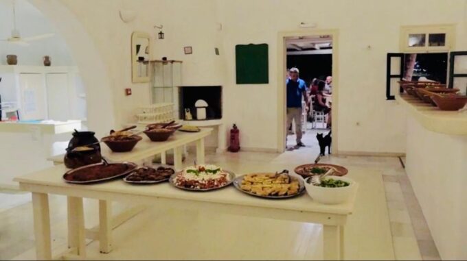 Paros: Greek Night With Food, Wine & Dancing - Greek Dancing Experience