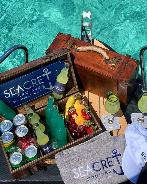 Paros: Premium Boat Private Rental Service - Key Points