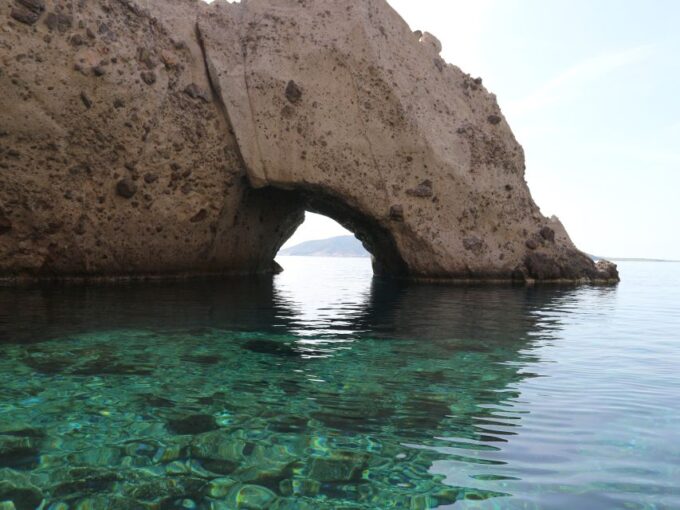 Paros: Private Luxury Boat Day Trip With Snacks and Drinks - Dress Code