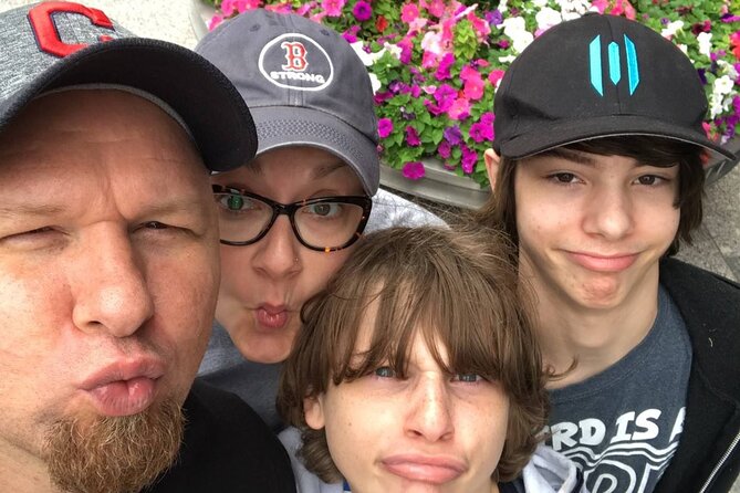 Participate in a Fun Scavenger Hunt in Knoxville by 3Quest Challenge - Key Points