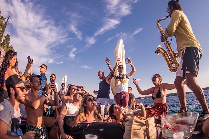 PARTY ALL NIGHT in HVAR - Meeting and Pickup Details