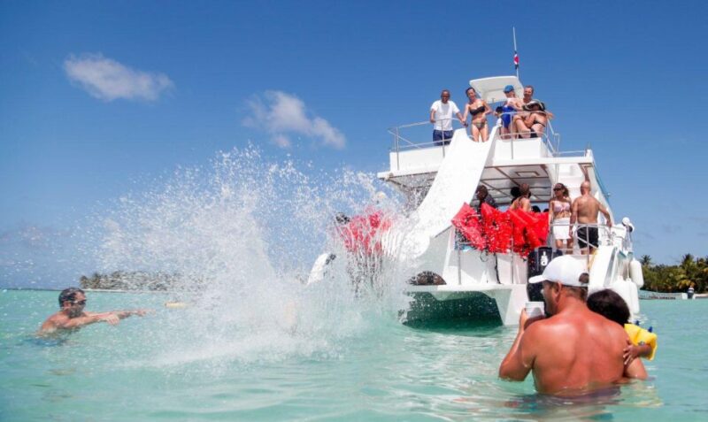 Party Boat - Booze Cruise Punta Cana - Included Amenities