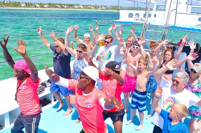 Party Boat / Catamaran Party in Punta Cana / Free Drinks - Positive Customer Feedback