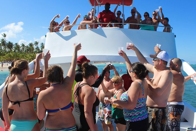 Party Boat Cruise From Punta Cana - Drinks and Refreshments