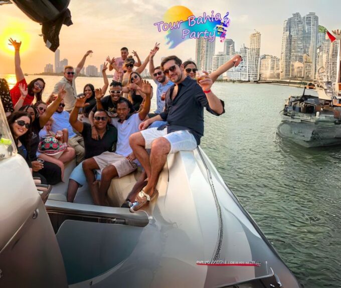 Party Boat in Cartagena Bay With Nightclub Ticket - Scenic Views of Cartagena