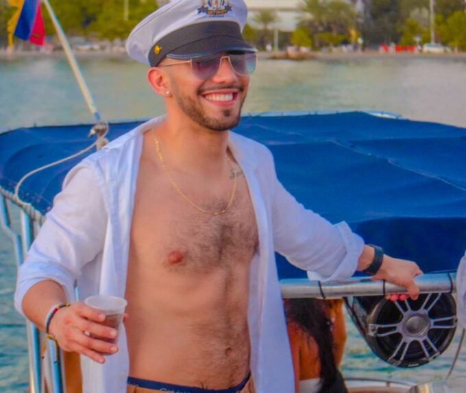 Party Boat in Cartagena Bay With Nightclub Ticket - Open Bar and Drinks