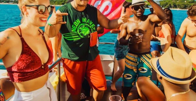 PARTY BOAT WITH OPEN BAR CATAMARAN CRUISE PUNTA CANA - Frequently Asked Questions
