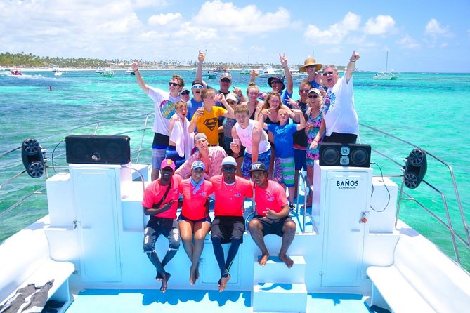 Party in Catamaran in Punta Cana Open Bar - Group Size and Suitability
