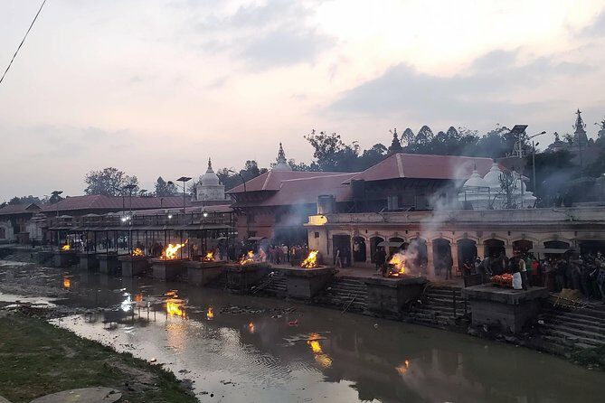 Pashupatinath Evening Aarati: Few Divinely Hours in Kathmandu - The Experience from Different Perspectives