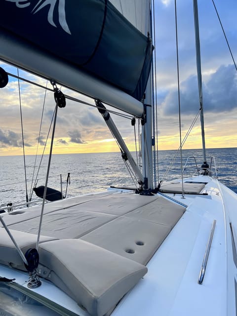 Pasito Blanco : 3H Private Sailing Tour With Food & Drinks - Cancellation Policy