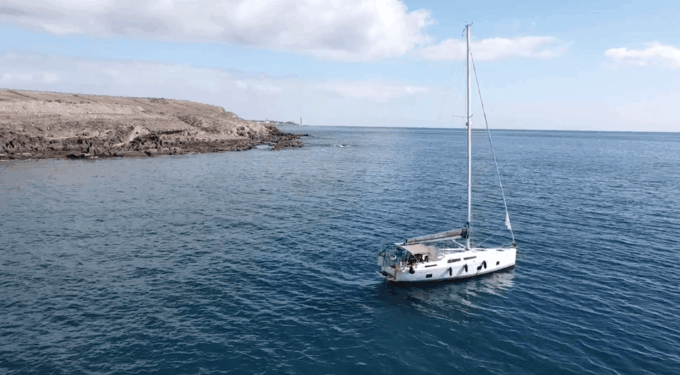 Pasito Blanco : 3H Private Sailing Tour With Food & Drinks - Frequently Asked Questions