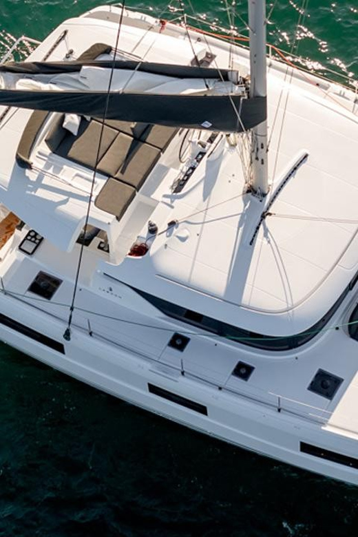 Pasito Blanco: Private Catamaran Excursion With Food & Drink - Key Points