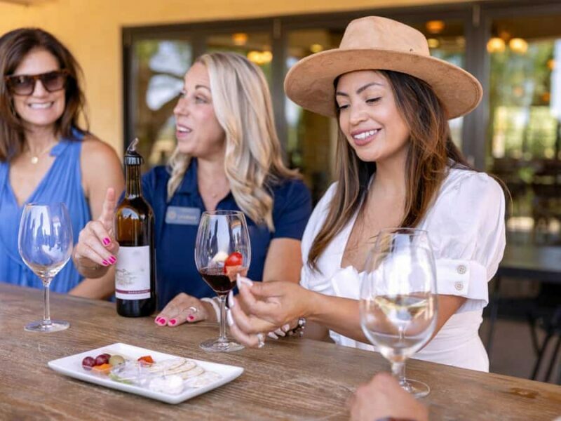 Paso Robles: 3-Winery Tour with Picnic Lunch - Key Points