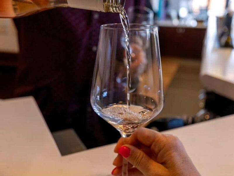 Paso Robles: 3-Winery Tour with Picnic Lunch - FAQ