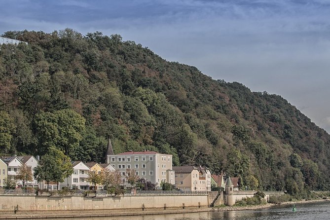 Passau - Castle Tour With Viewpoint Linde Battery & St George's Chapel - Whats Included in the Experience