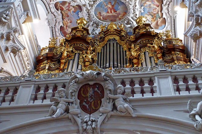 Passau - Classic Guided Tour - City Hall and Cathedral