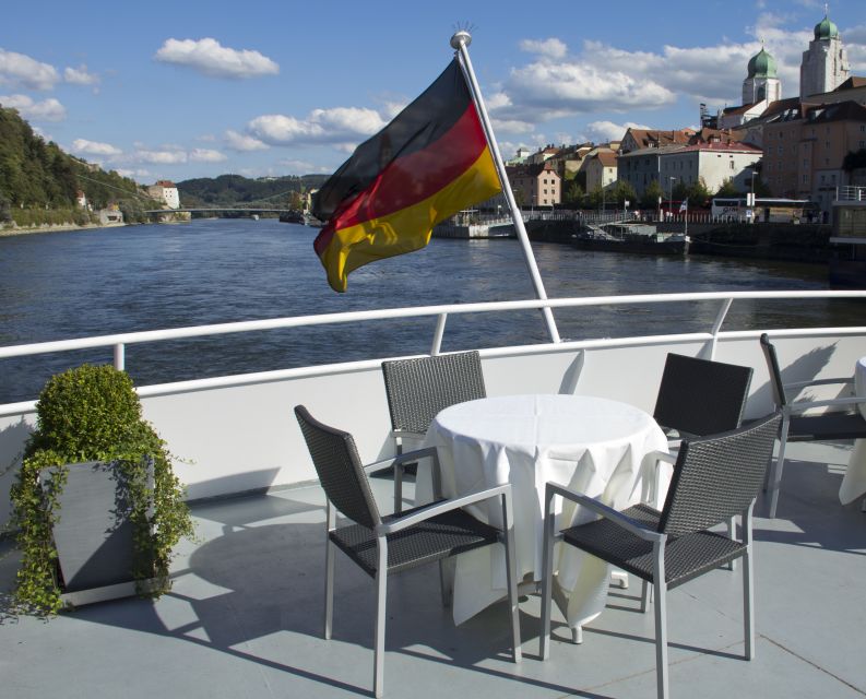 Passau: Highlights Tour of the Floating City on the Danube and Inn - Wheelchair Accessible Sightseeing Experience