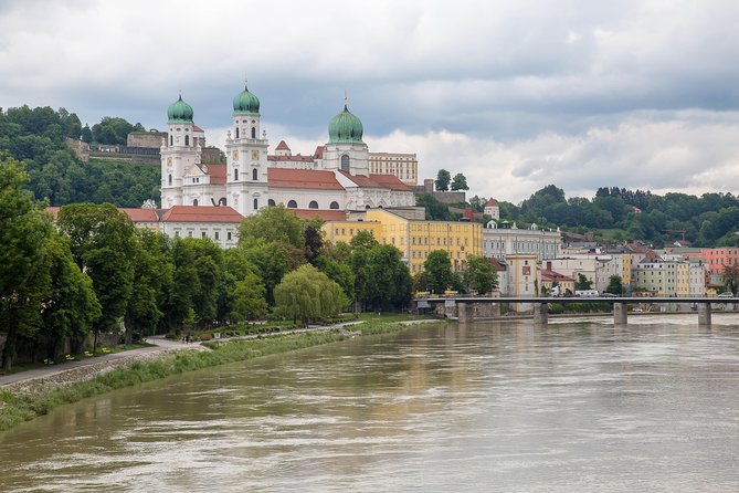 Passau - Inn River Stroll With Picturesque City Views - Navigating the Wheelchair-Friendly Tour