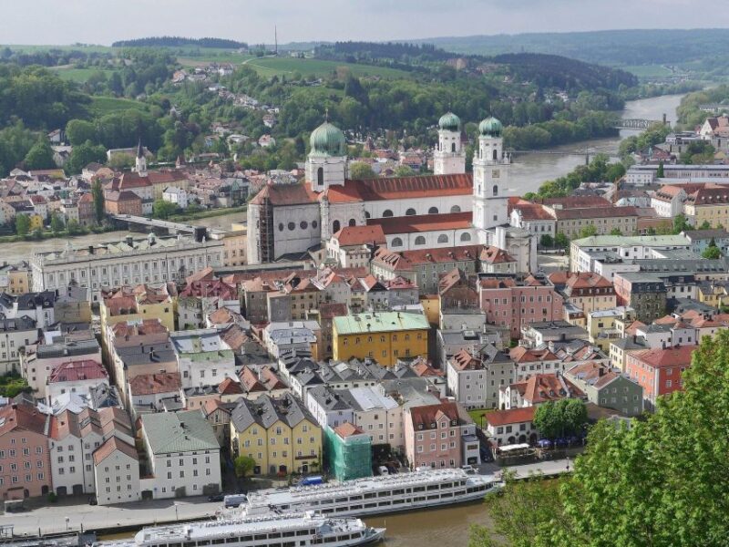 Passau Private Walking Tour With a Professional Guide - Veste Oberhaus Castle History