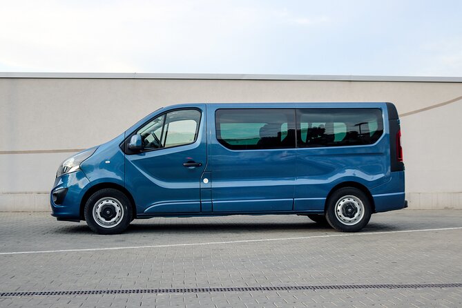 Passenger Transport to or From the Airport in Belgrade - Passenger Vehicle Options