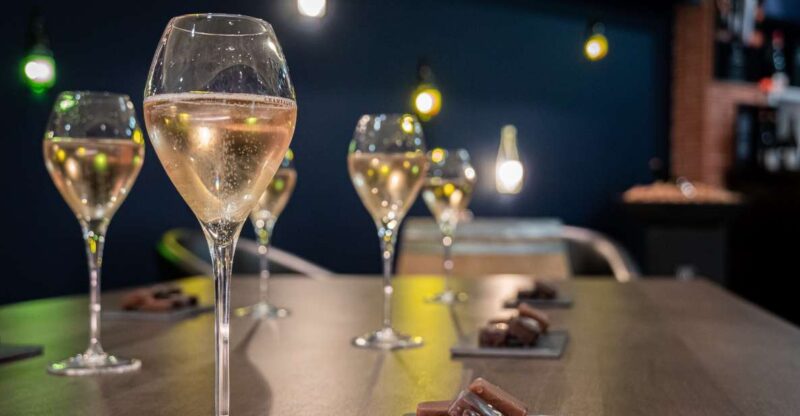 Passy-Grigny: Chocolate and Champagne Tasting Tour - Tour Highlights