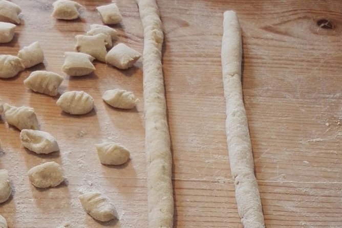Pasta and Basta - Included in the Package