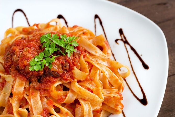 Pasta and Tiramisu Cooking Class in Rome, Piazza Navona - Dietary Restrictions and Considerations