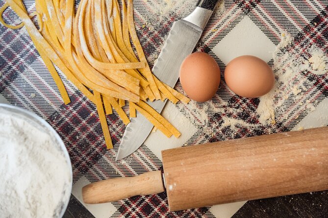 Pasta and Tiramisu Making Class at the Trevi Fountain - Classic Roman Pasta Dishes
