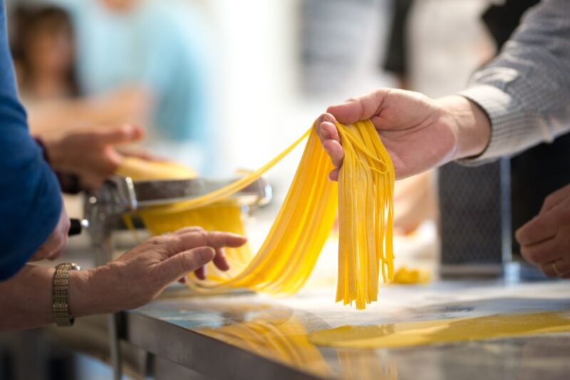 Pasta Cooking Experience in Florence - Key Points