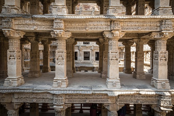 Patan and Modhera Sightseeing Tour From Ahmedabad - Marveling at Modhera Sun Temple