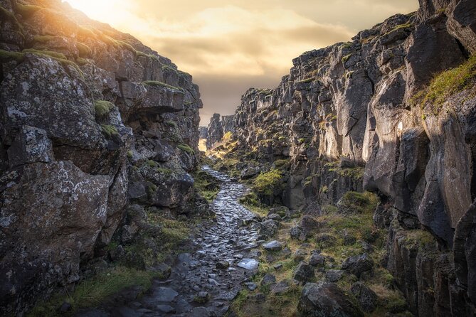 Path of Vikings - a Historical Excursion and the Perfect Introduction to Iceland - Exploring Geologic Wonders