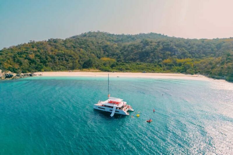 Pattaya: 3-Island Hopping Sunset Yacht & Buffet with Live DJ - Who Will Love This Tour?
