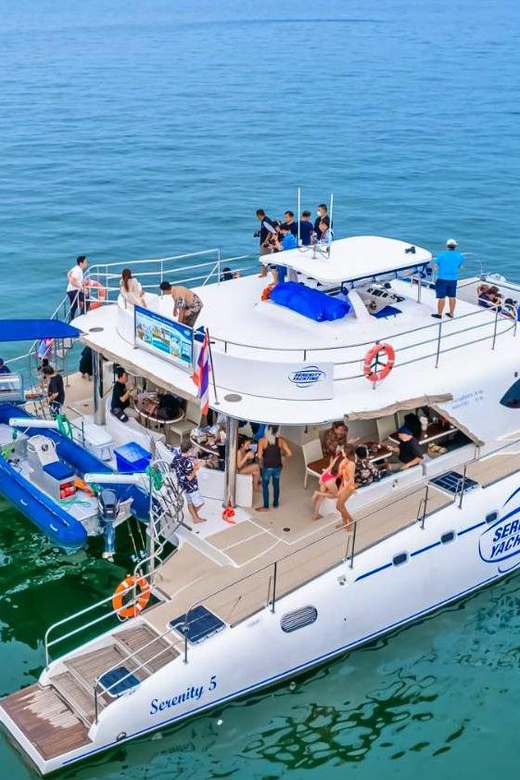 Pattaya: 3 Islands Catamaran Tour With Buffet Lunch - Key Points