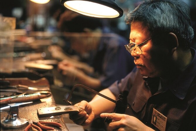 Pattaya City, The Sanctuary Of Truth, & Gems Gallery Shopping Tour - Gems Gallery Pattaya