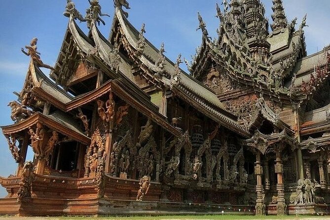 Pattaya City, The Sanctuary Of Truth, & Gems Gallery Shopping Tour - Gem Craftsmanship and Shopping