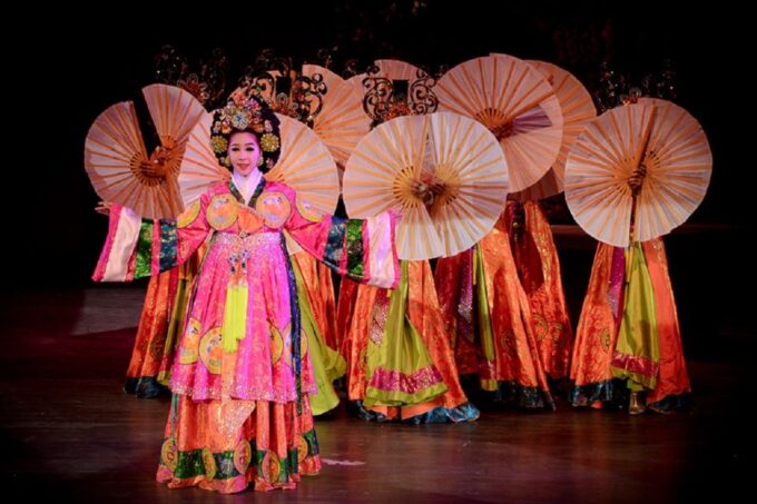 Pattaya: Colosseum Show Experience - Show Duration and Schedule