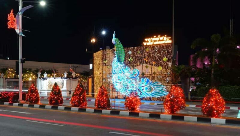 Pattaya: Evening City Tour & Alcazar Cabaret Show - The Sum Up