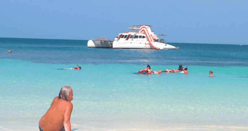 Pattaya: Full-Day 2 Islands Yacht Trip With Lunch and Sunset - Exploring Lush Koh Rin
