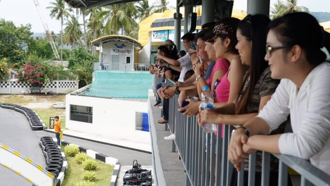 Pattaya: Go-Karting Experience - Operating Hours and Meeting Point