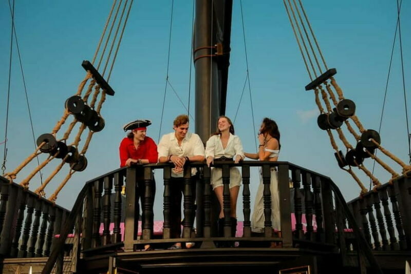 Pattaya: Koh Larn Pirate Cruise with Transfer & Activities - Key Points