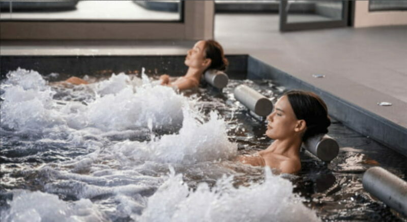 Pattaya: Let's Relax Onsen & Spa Grand Center Point Space - Key Points