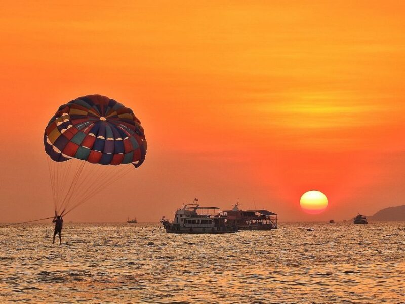 Pattaya: Parasailing Experience - Inclusions