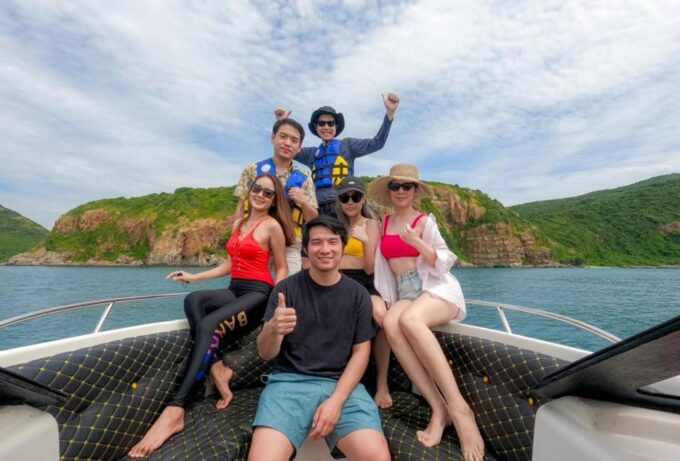 Pattaya: Private Speedboat Samaesan With Fishing & Snorkel - Photography Opportunity