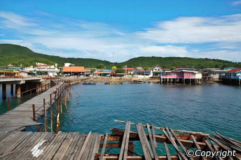 Pattayas Coral Island Adventure For Indian Traveler - Thrilling Water Activities