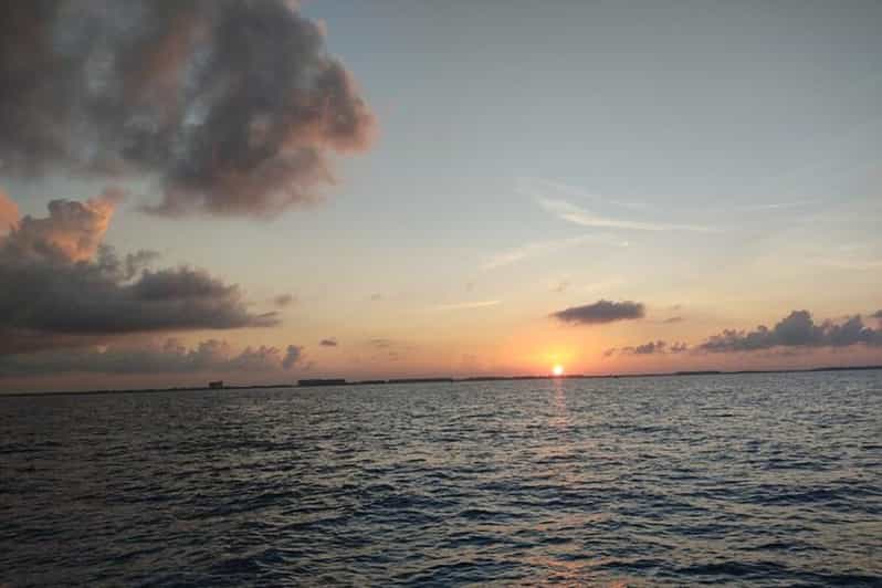 Pdc: Isla Mujeres Catamaran Tour With Snorkeling - Key Points