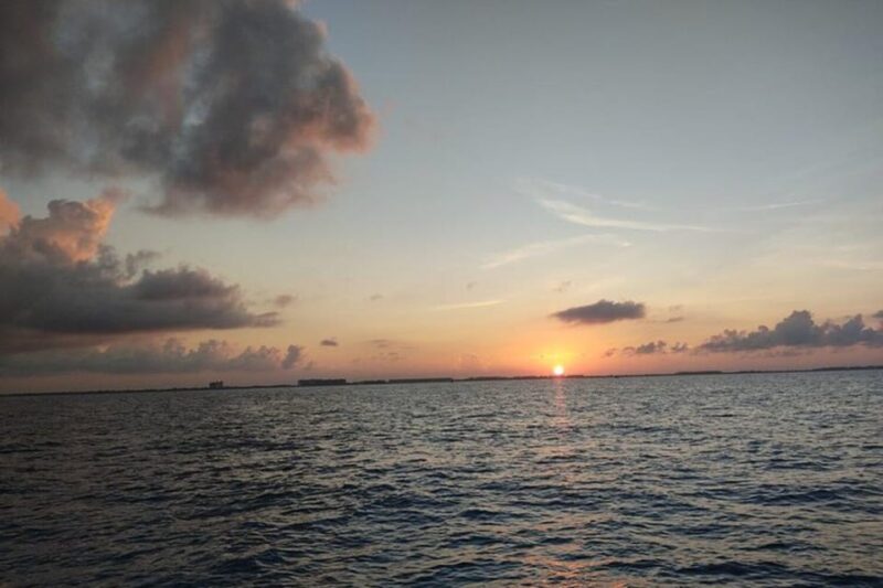 Pdc: Isla Mujeres Catamaran Tour With Snorkeling - Itinerary and Activities