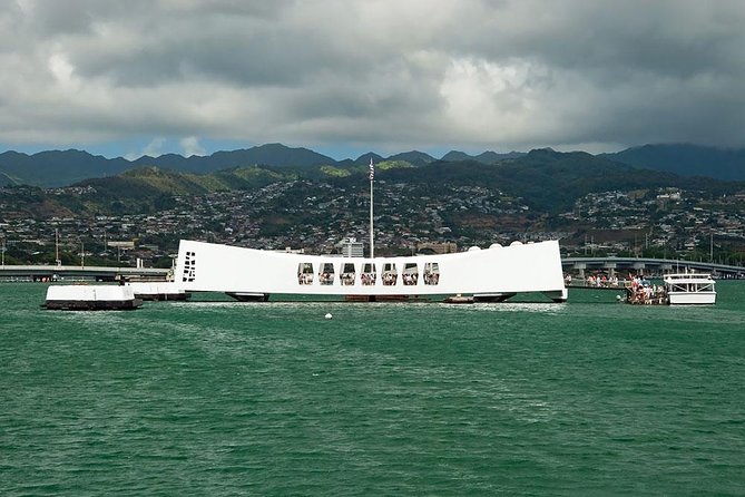 Pearl Harbor, Battleship Missouri and Honolulu City Tour W/ Lunch - Honolulu Sightseeing