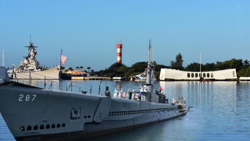 Pearl Harbor USS Arizona & Bowfin Submarine - Experience Highlights